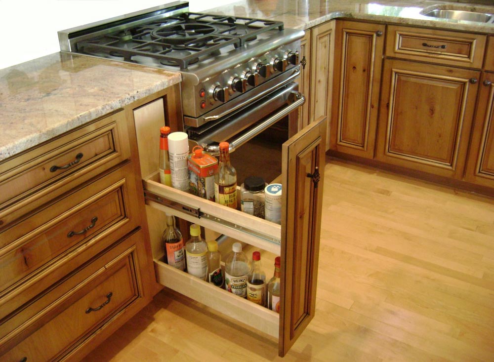 Trong không gian tủ bếp hiện đại của gia đình, khoang đựng đồ khô là một phần vô cùng quan trọng