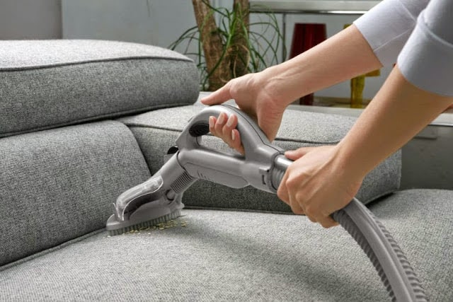 Cách vệ sinh sofa nỉ tại nhà | 5+ cách cực đơn giản mà hiệu quả
