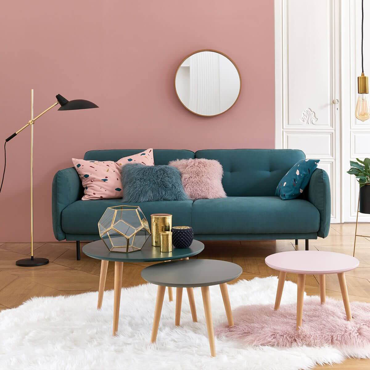ý tưởng phối hợp trang trí phòng khách màu hồng kết hợp xanh cổ vịt hiện đại