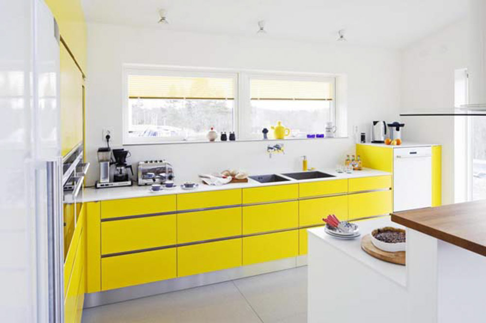 Nhà bếp với tông màu vàng chủ đạo mang tới sự tươi mới cho phòng bếp